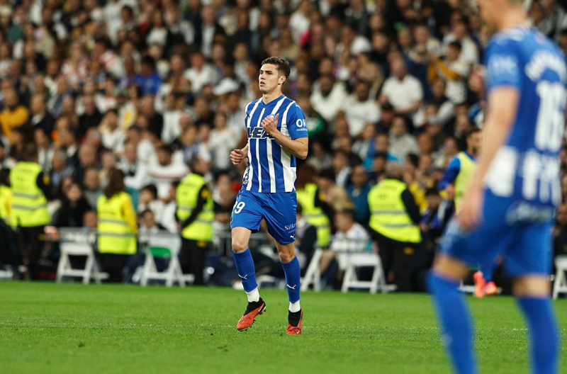 chelsea-de-mat-toi-may-ghi-ban-joaquin-panichelli-ngoi-sao-no-sung-7-ban-sau-8-tran